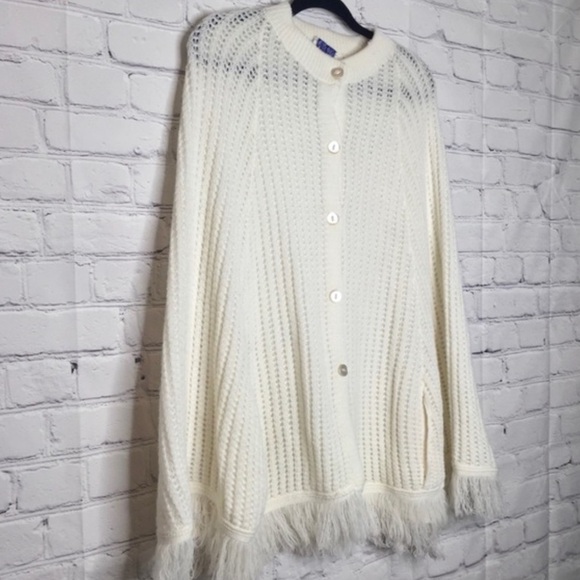 English Village crew neck fringed poncho - Picture 2 of 6